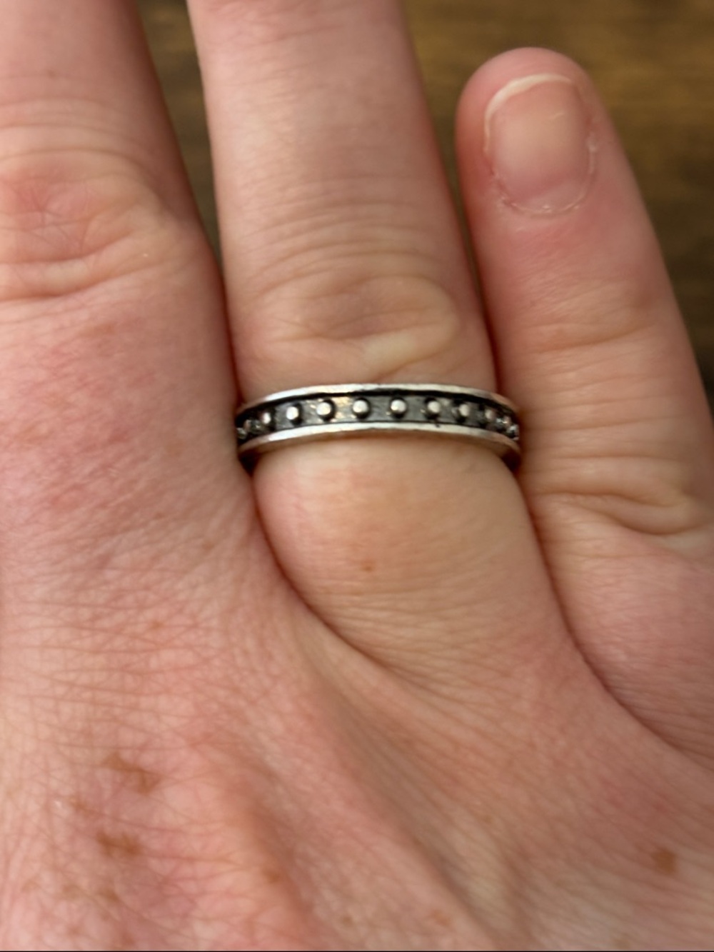 NEW Silver Plated Dot Band Ring